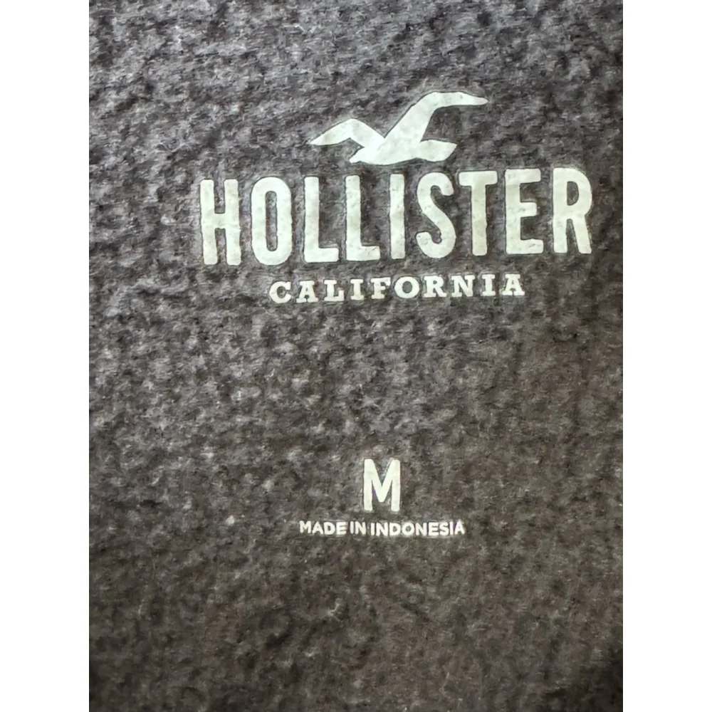Women's Hollister Gray white “Time For Us” Graphic Hoodie Size M cropped